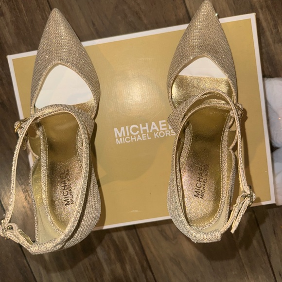 Michael Kors Gold Heels Size 10 Glitter Pumps Brand MK Shoes New In Box - Picture 6 of 10